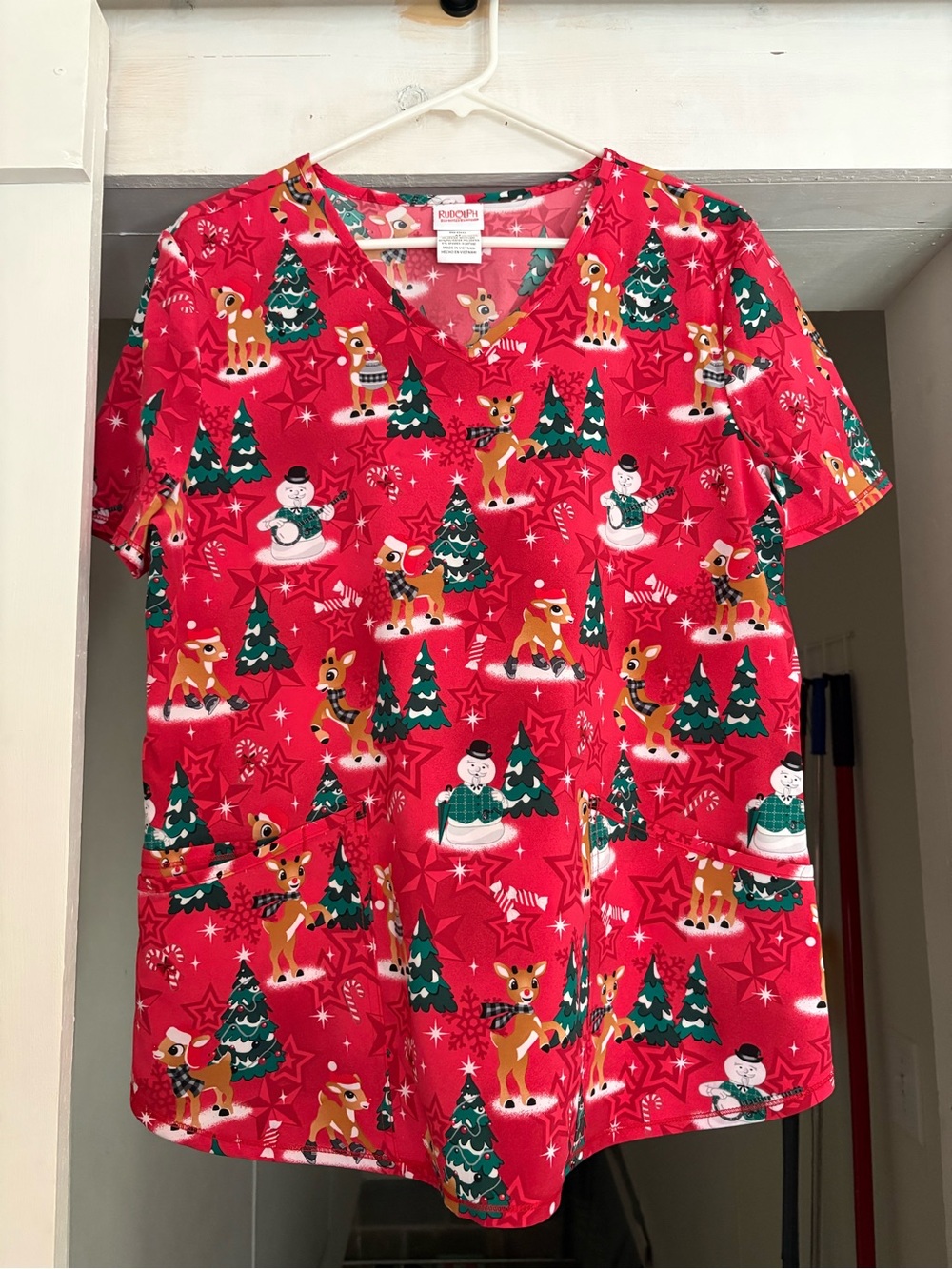 Rudolph Scrub Top NWT